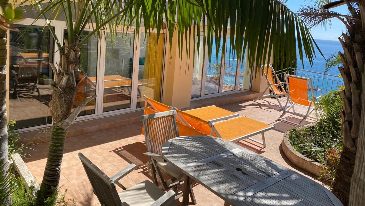 מנטון Villa L'Ensoleillee Vue Panoramique Mer, 250 M De La Plage Et Du Centre Ville מראה חיצוני תמונה