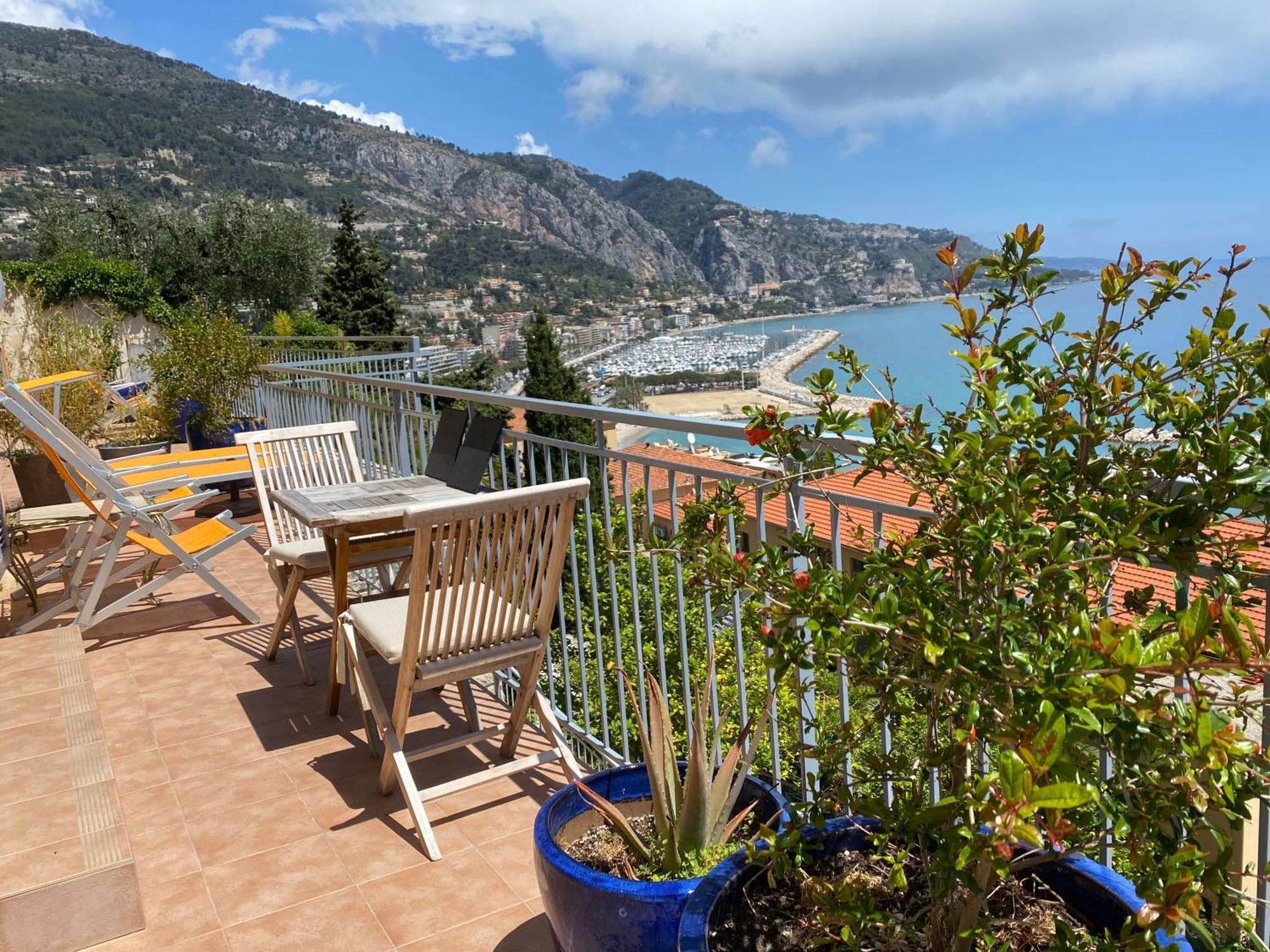 מנטון Villa L'Ensoleillee Vue Panoramique Mer, 250 M De La Plage Et Du Centre Ville מראה חיצוני תמונה